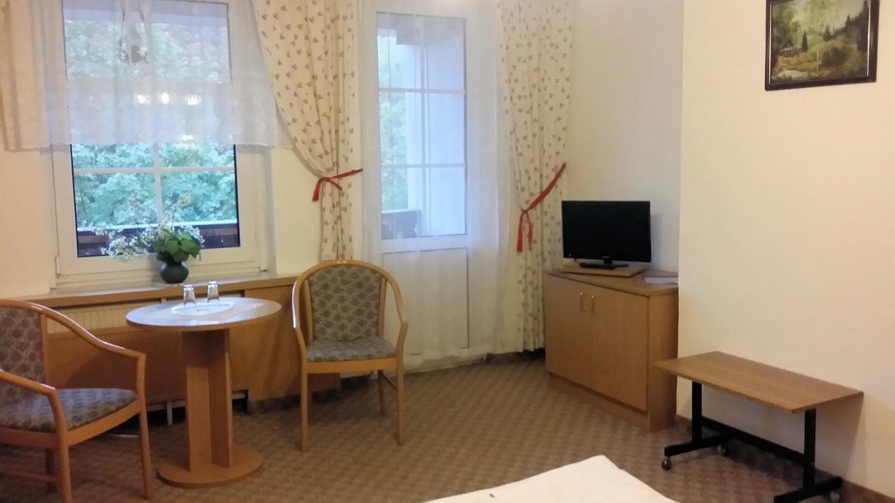 Hotel Kurhaus Jonsdorf Zewnętrze zdjęcie